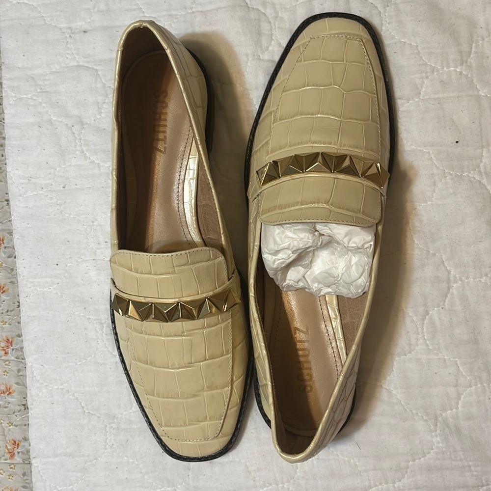 Schultz crocodile loafter